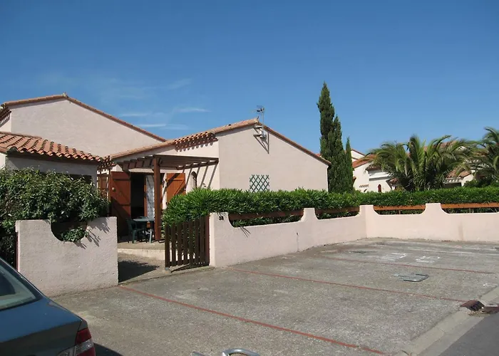 3 Pieces Climatisee Avec Jardin, Proche Plage, Piscine, Parking, Et Animaux Autorises - Cyprien - Fr-1-106-32 Villa